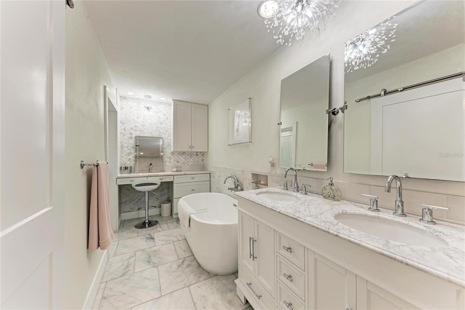 SUNRISE PARK - Residential