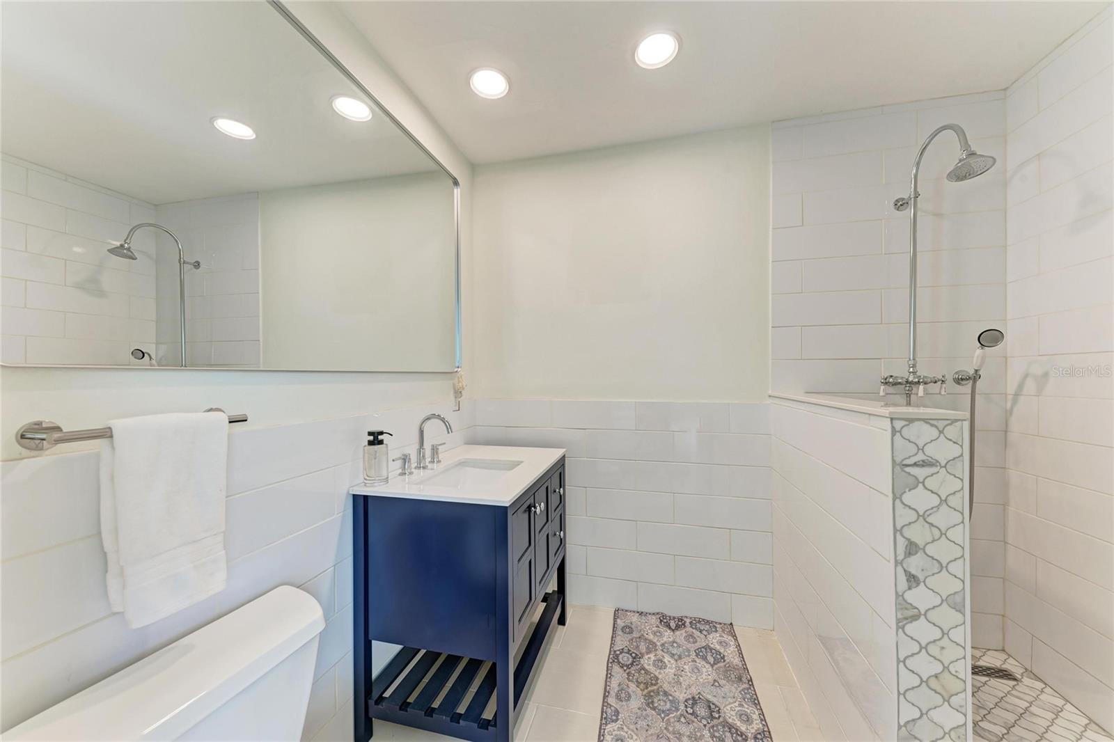 SUNRISE PARK - Residential