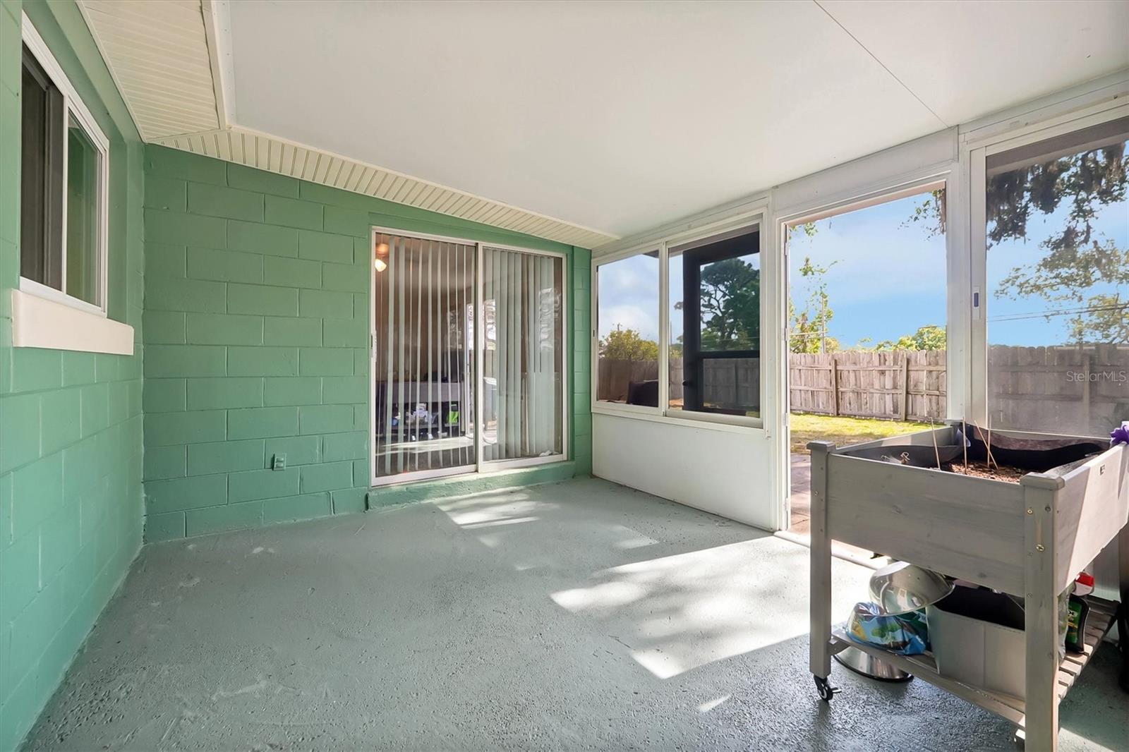 SPRING OAKS UNIT 4 - Residential