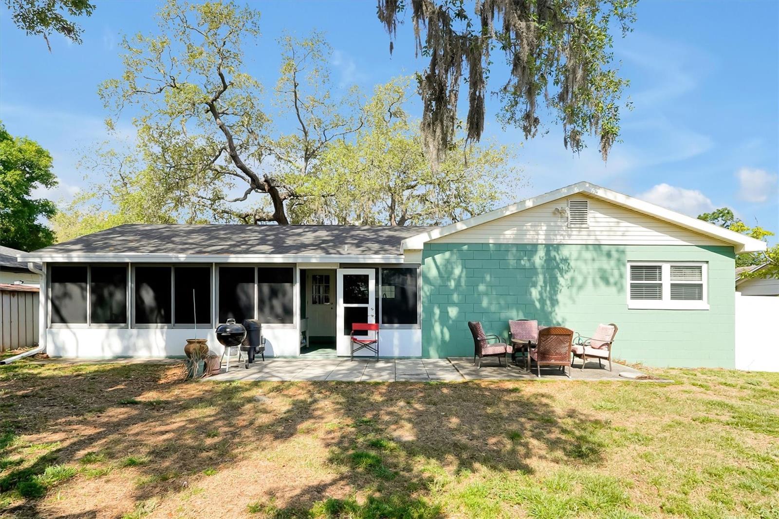 SPRING OAKS UNIT 4 - Residential