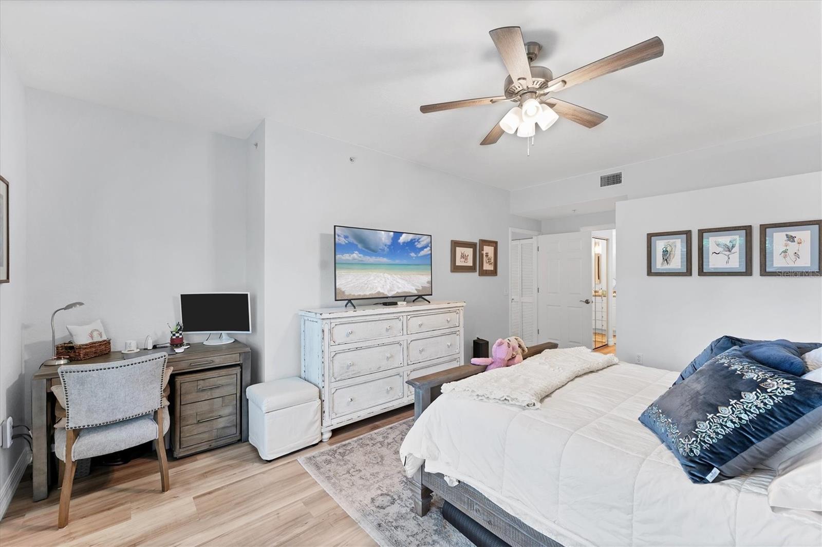 CEDAR HOLLOW AT TARA - Residential