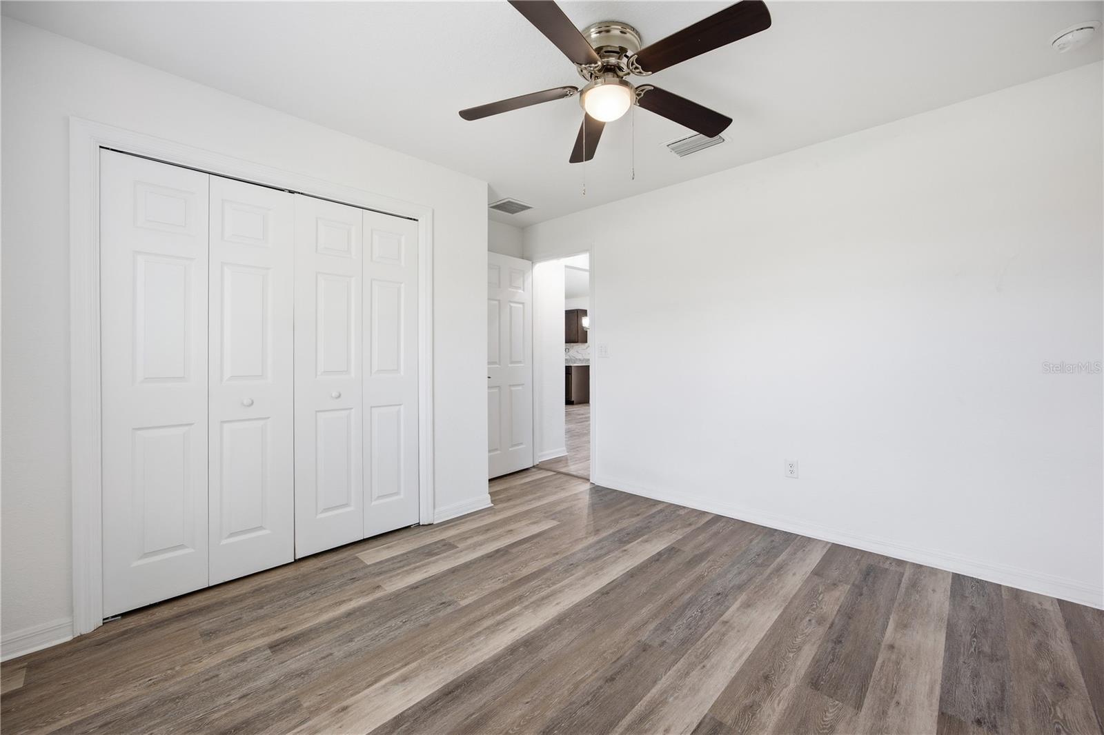 SILVER SPRINGS SHORES - Residential