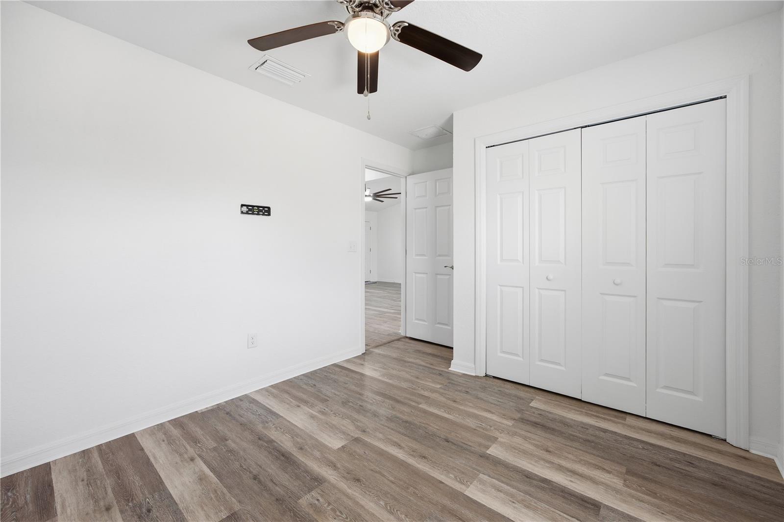 SILVER SPRINGS SHORES - Residential