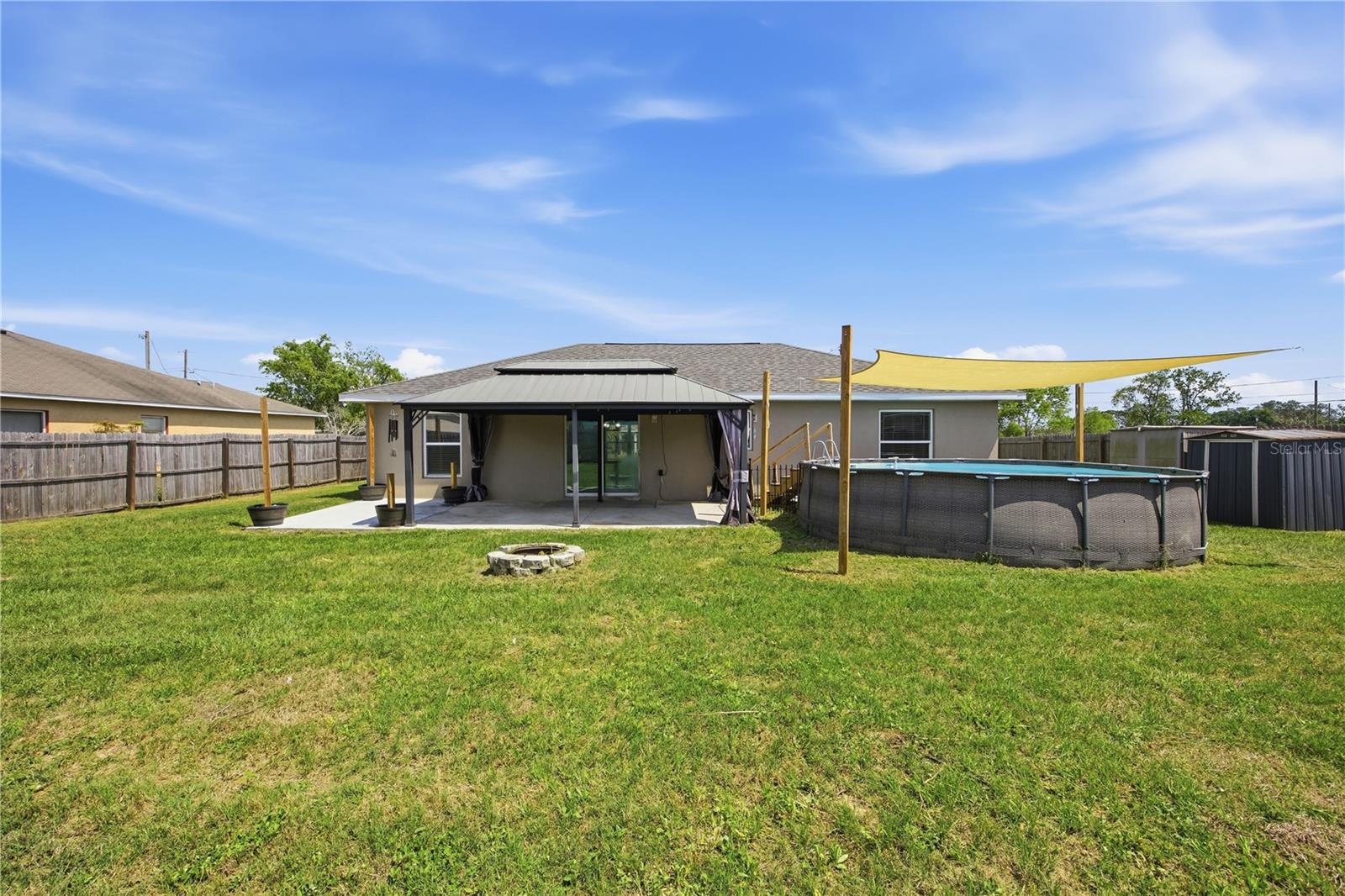 SILVER SPRINGS SHORES - Residential