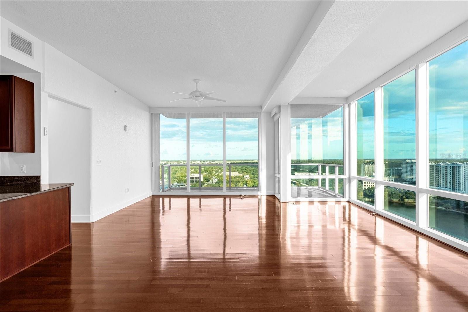 VUE/LK EOLA - Residential Lease