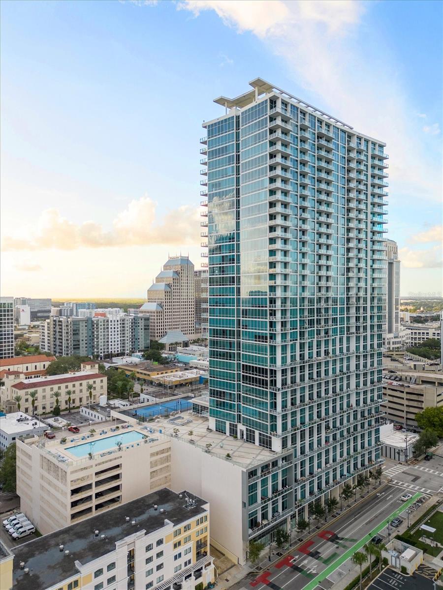 VUE/LK EOLA - Residential Lease