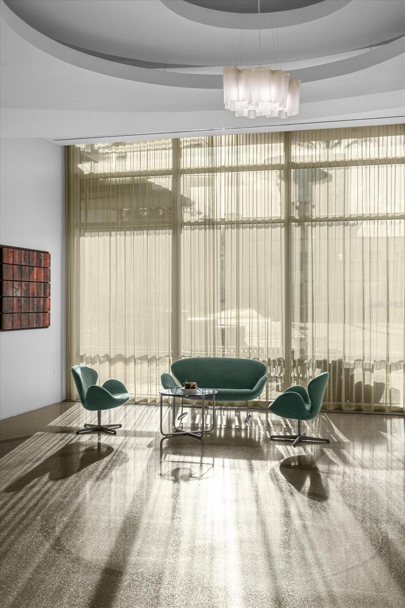 VUE/LK EOLA - Residential Lease