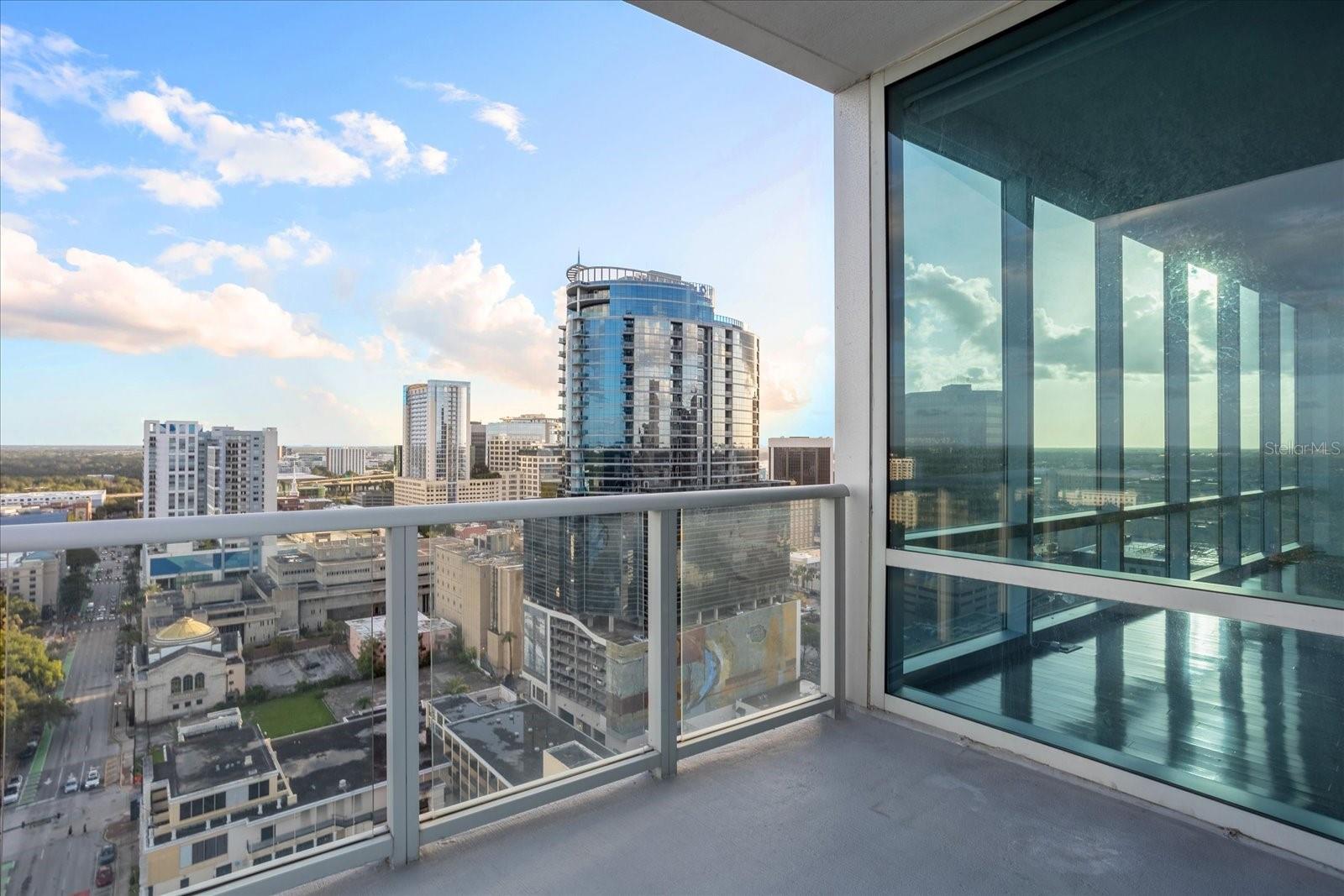 VUE/LK EOLA - Residential Lease