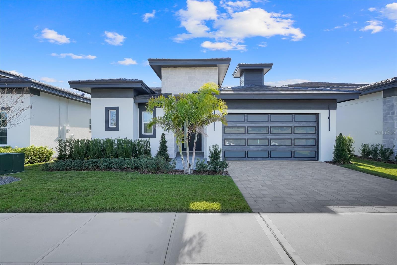 3044 KENSINGTON AVENUE