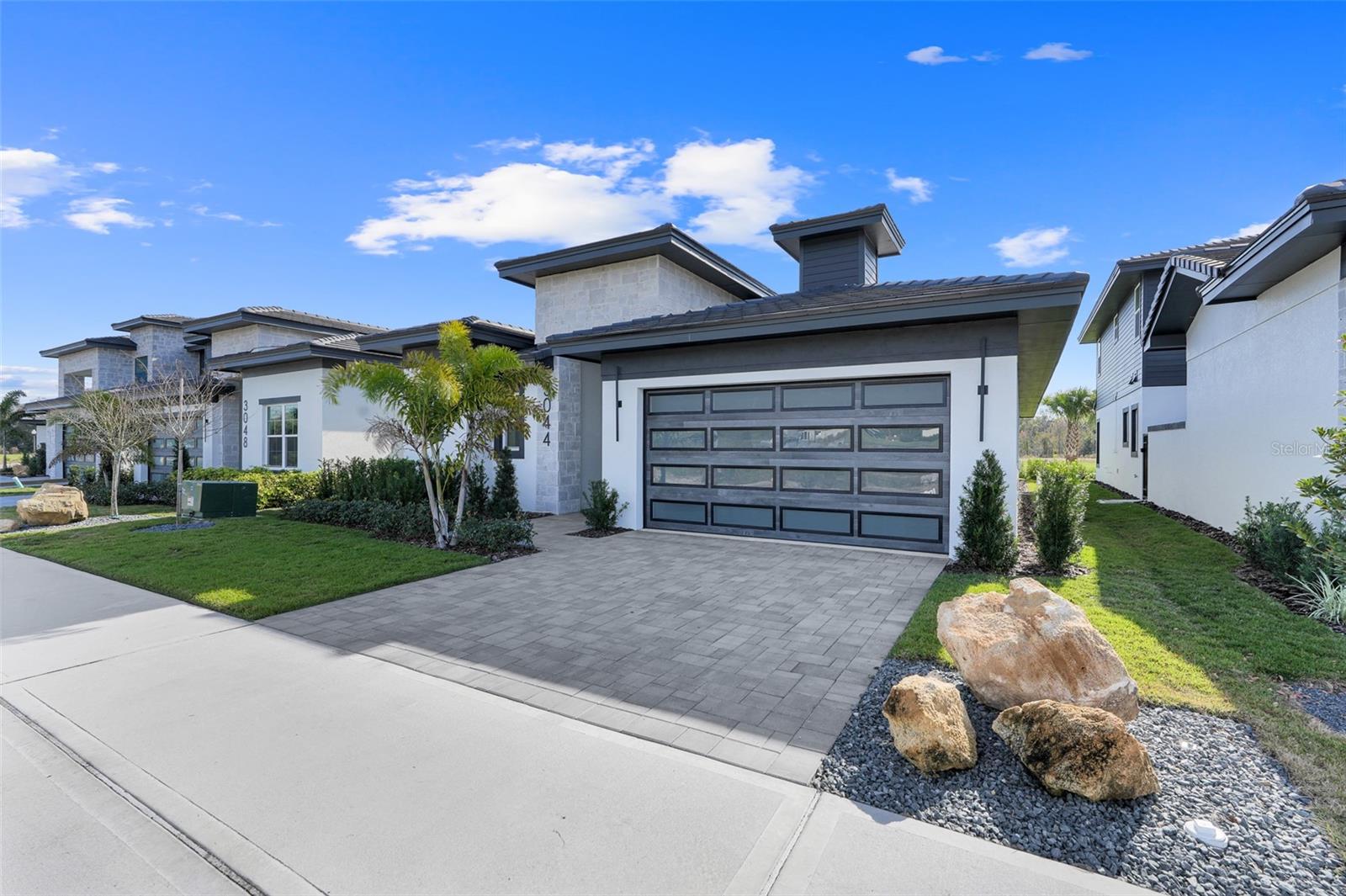 3044 KENSINGTON AVENUE