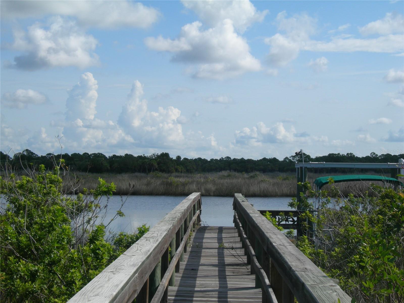 420 N RIVER ROAD
