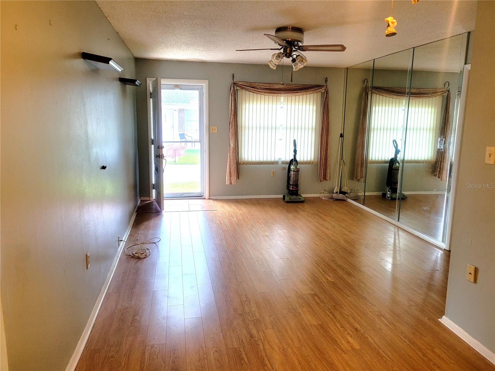 SPRINGWOOD VILLAS - Residential