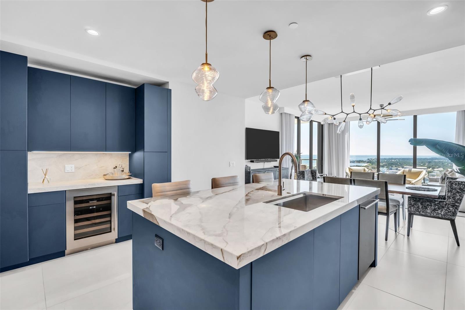 301 1ST STREET S 2507