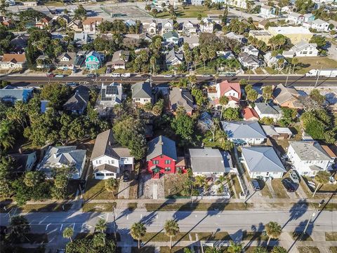 A home in DAYTONA BEACH