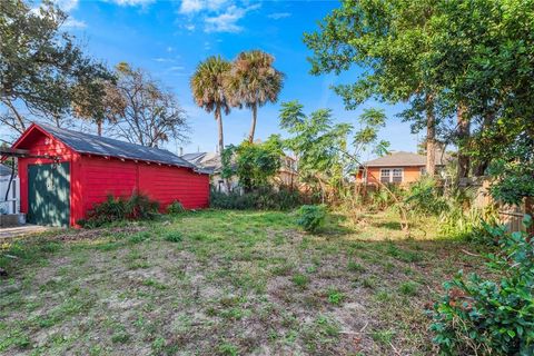 A home in DAYTONA BEACH