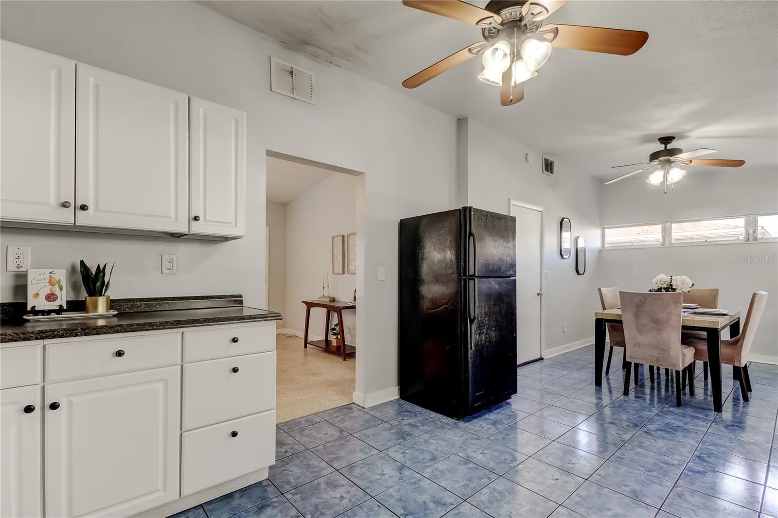 HIGHLAND TERRACE MANOR - Residential