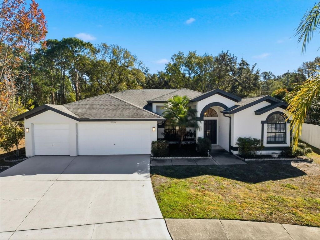 Photo of 10006 Vista Pointe Drive, Tampa, FL 33635 (MLS # TB8474678)