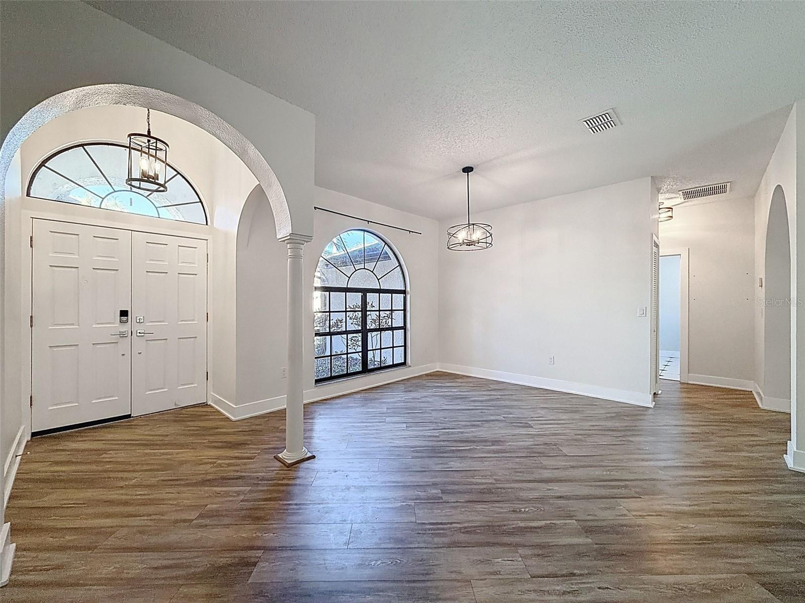 10006 VISTA POINTE DRIVE