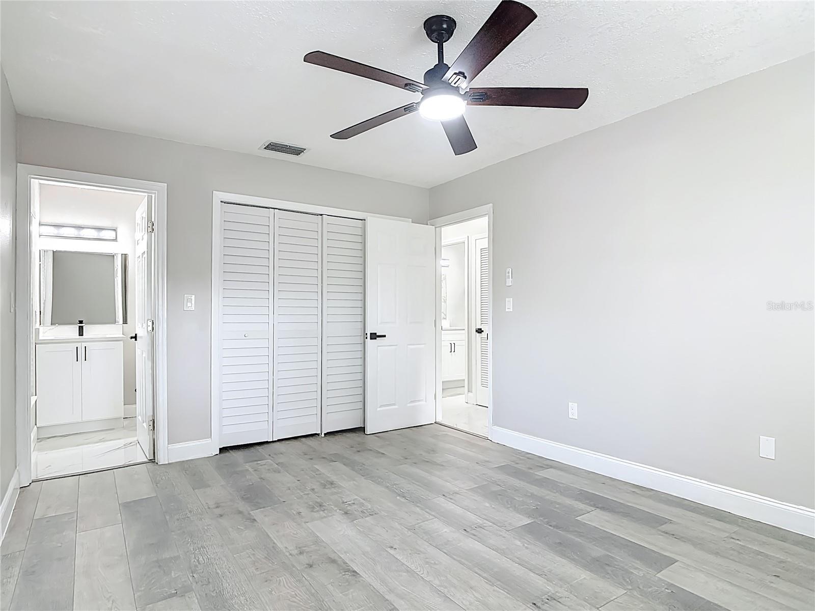 MOUNT PLYMOUTH - Residential