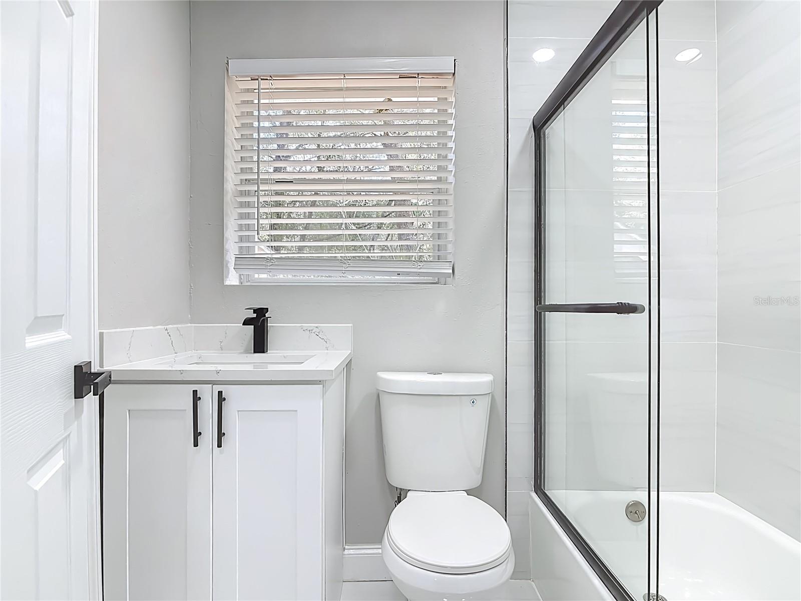 MOUNT PLYMOUTH - Residential