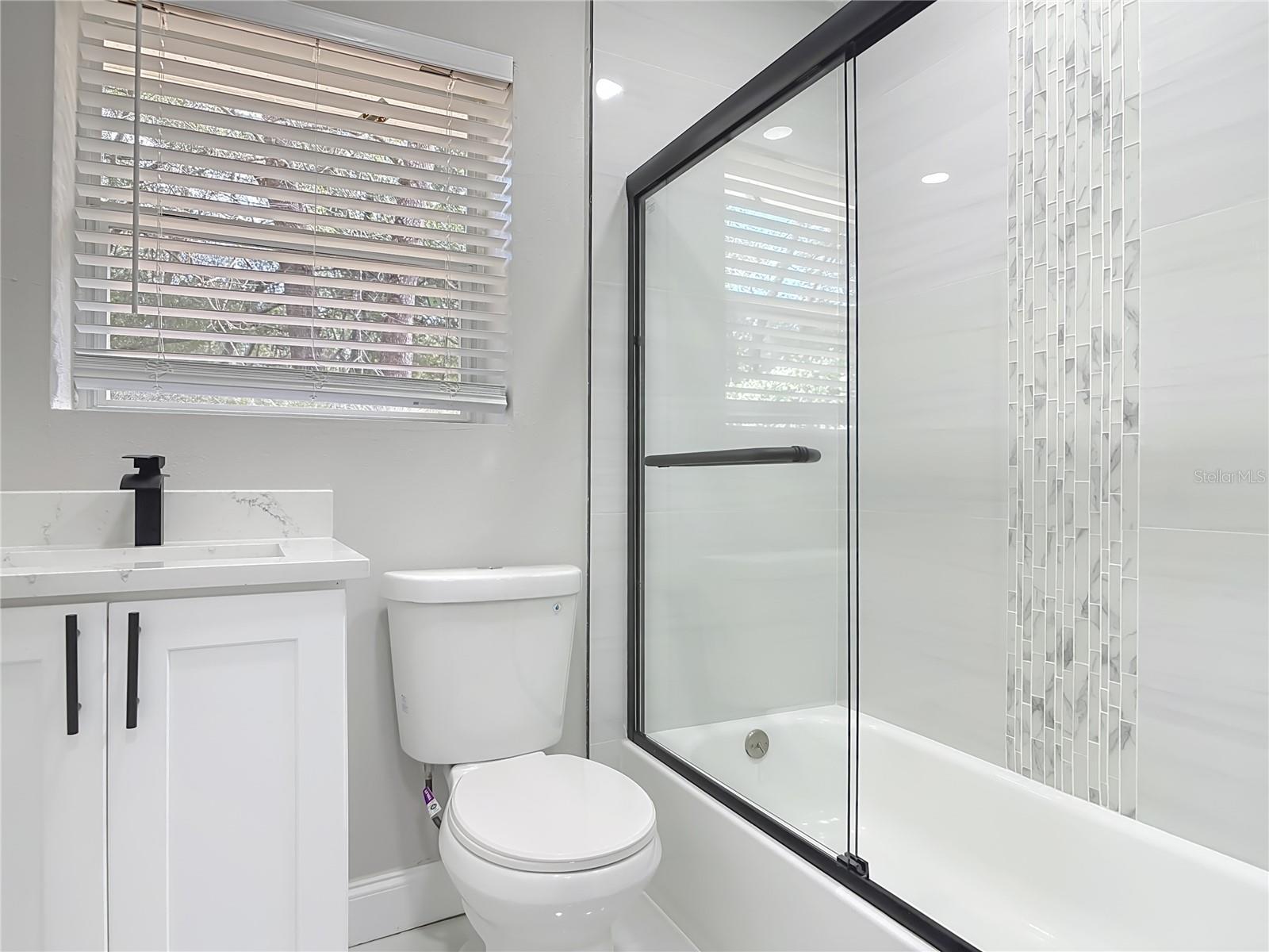 MOUNT PLYMOUTH - Residential