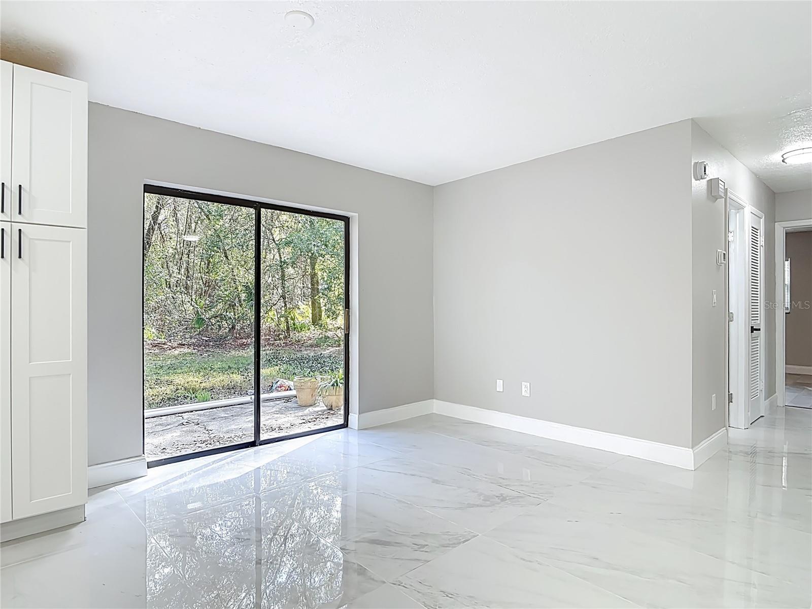 MOUNT PLYMOUTH - Residential