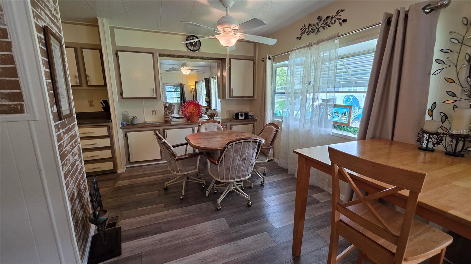 SAMS LEISURE LAKE ESTATES - Residential