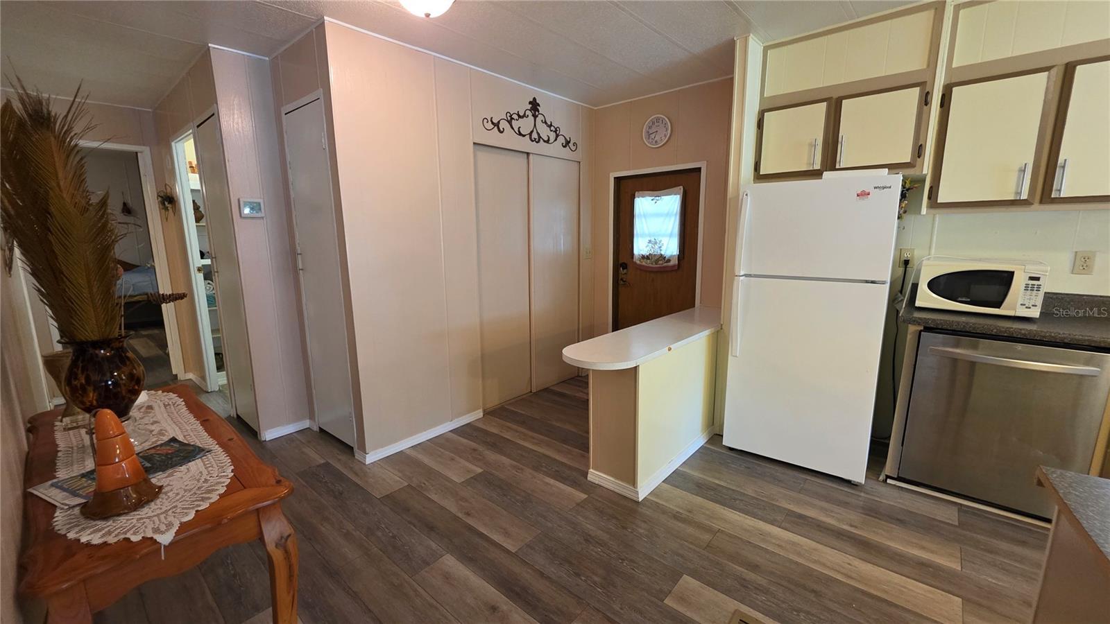 SAMS LEISURE LAKE ESTATES - Residential