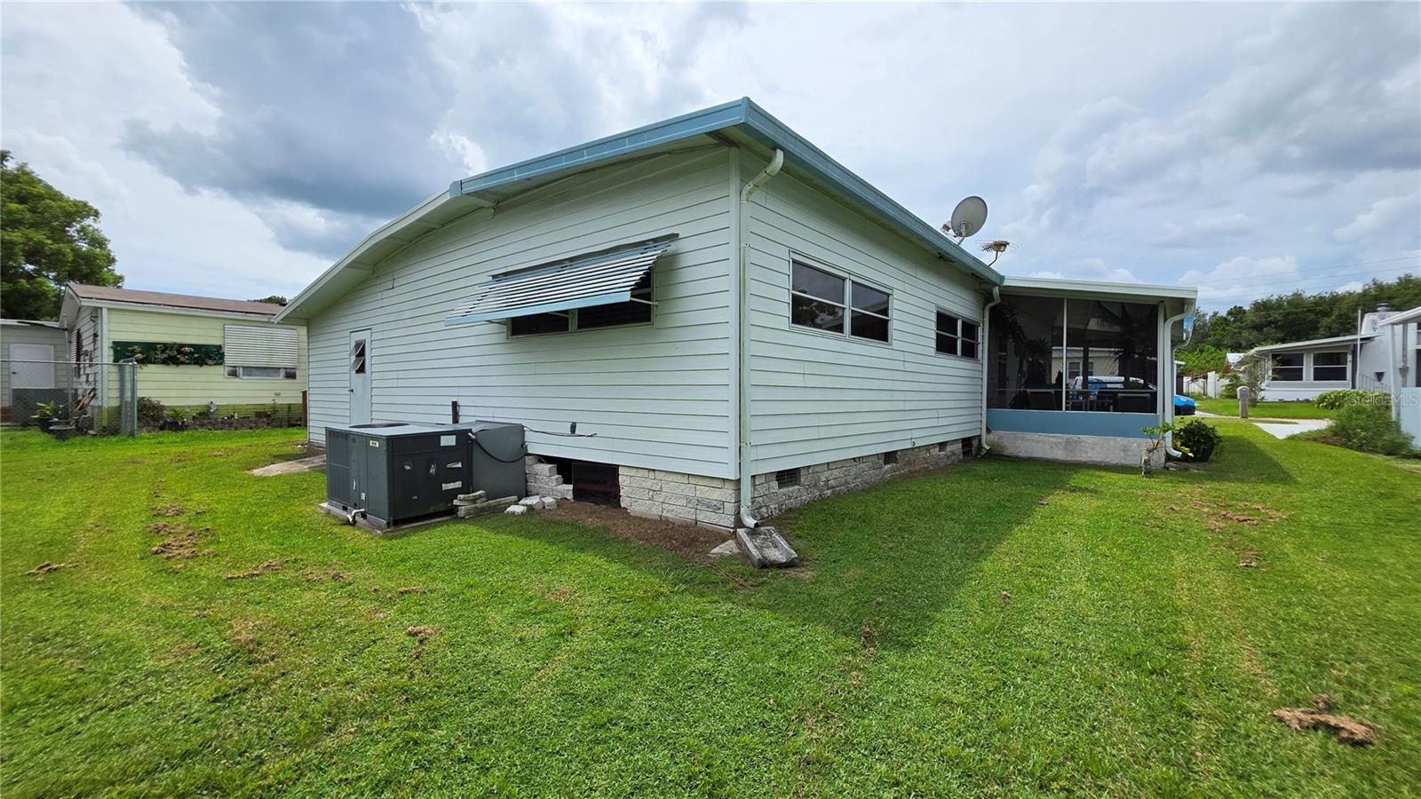 SAMS LEISURE LAKE ESTATES - Residential