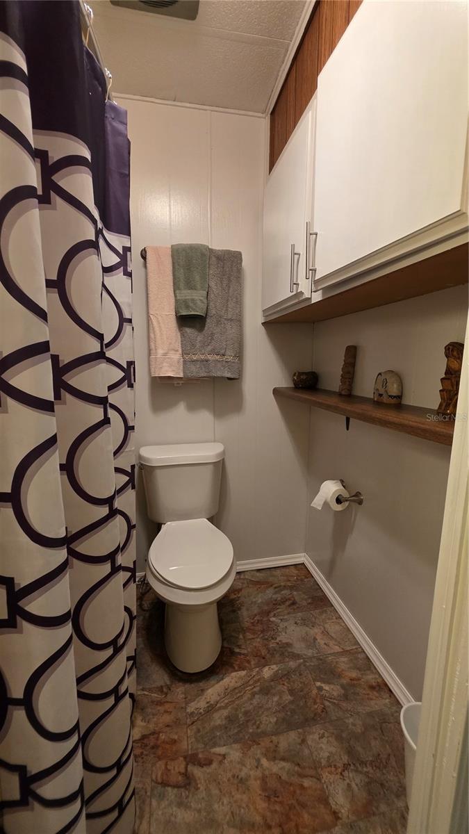 SAMS LEISURE LAKE ESTATES - Residential