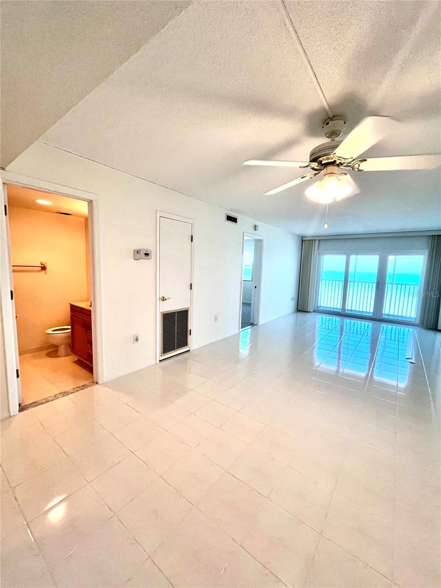 VENICE SANDS - Residential Lease