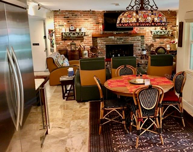 MAPLE HILL - Residential