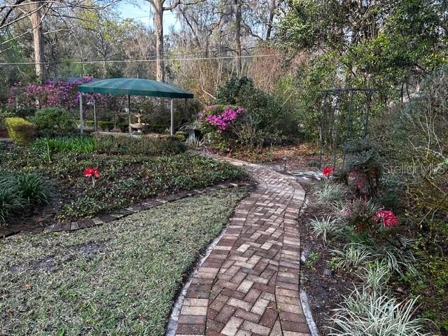 MAPLE HILL - Residential