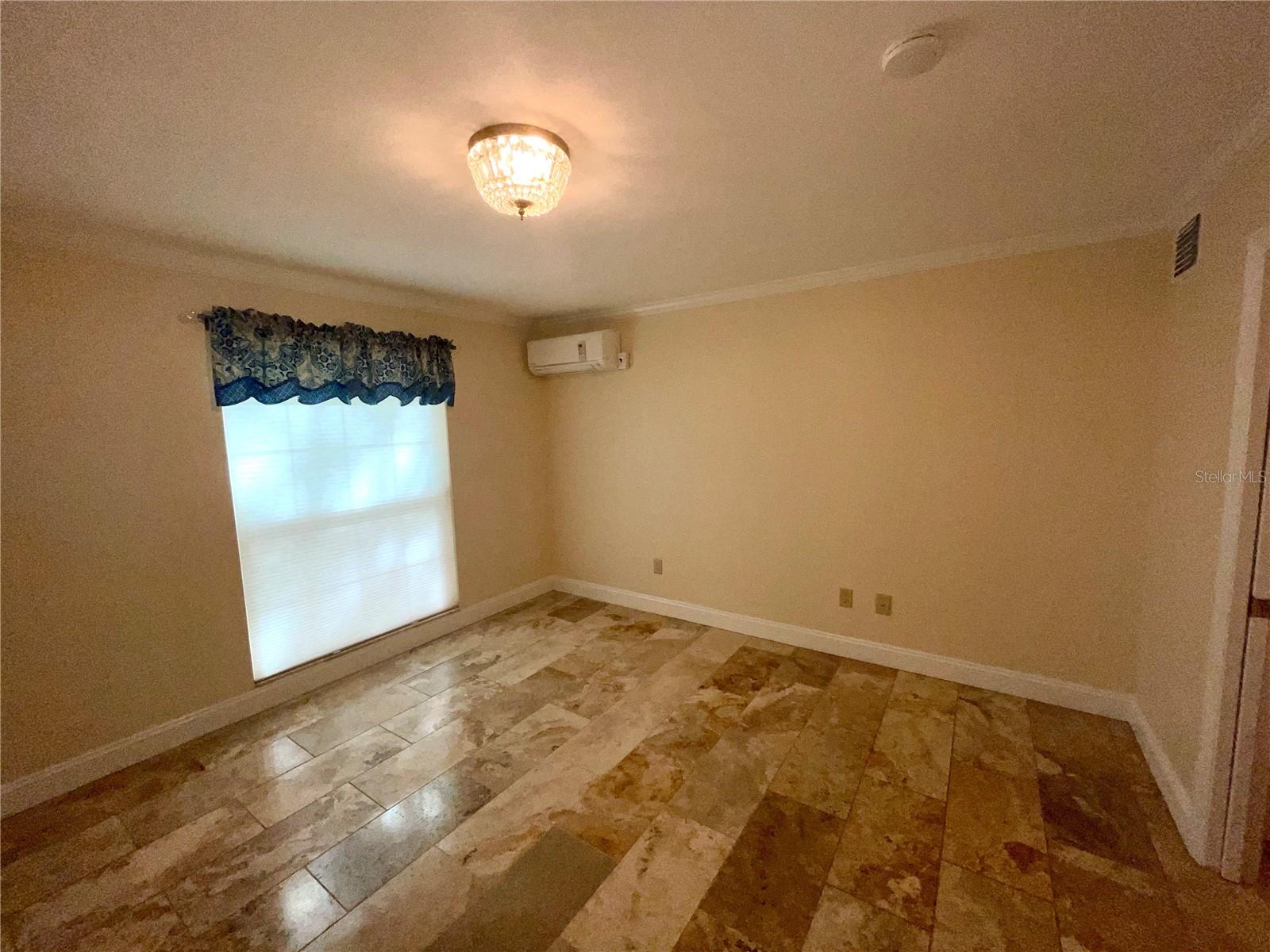 MAPLE HILL - Residential