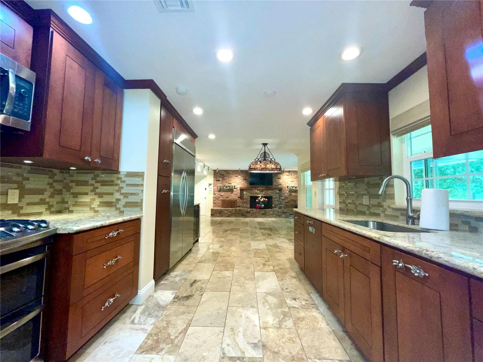 MAPLE HILL - Residential