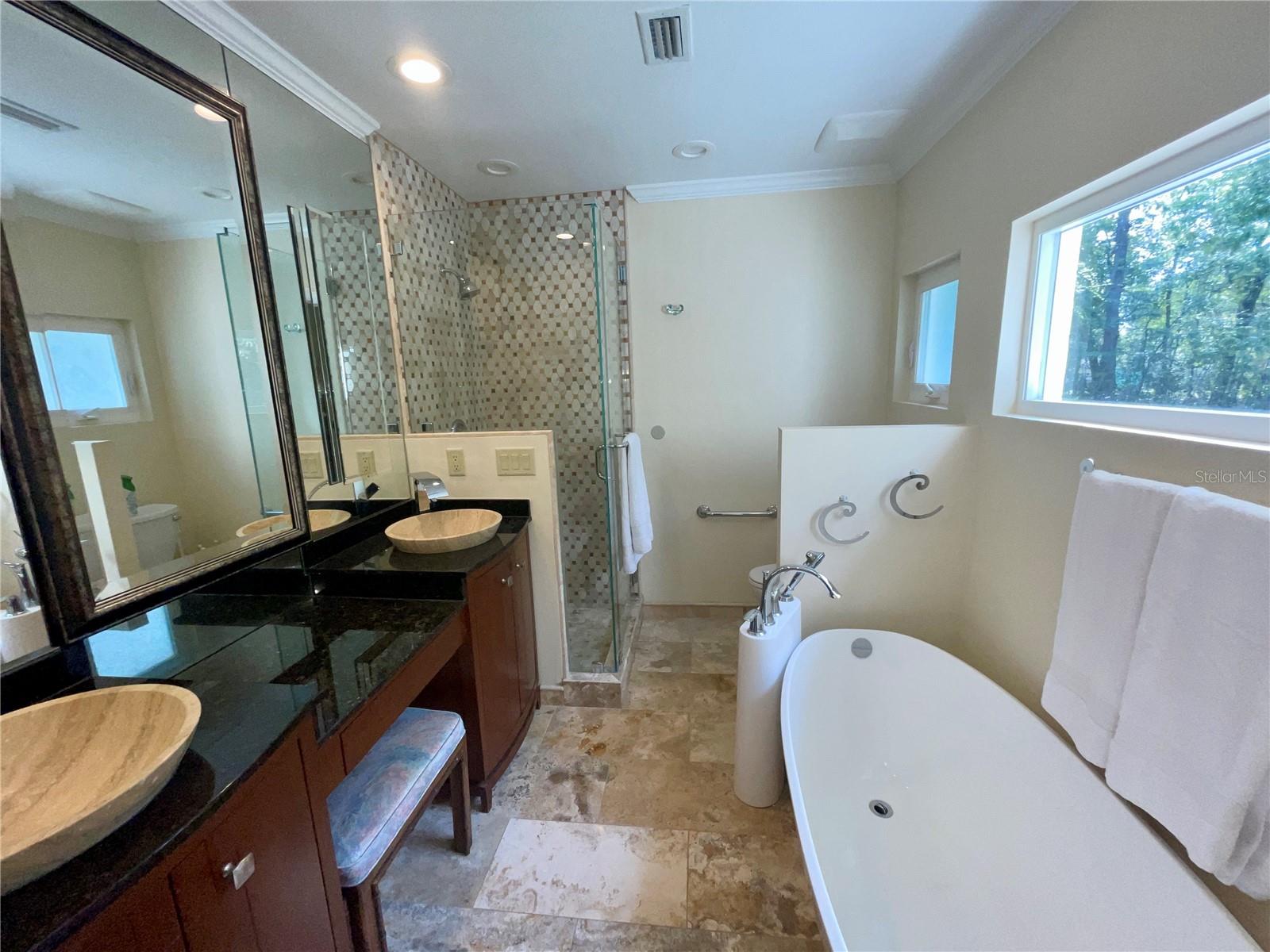 MAPLE HILL - Residential