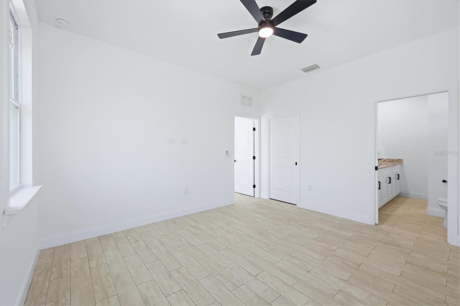 ROTONDA SANDS - Residential