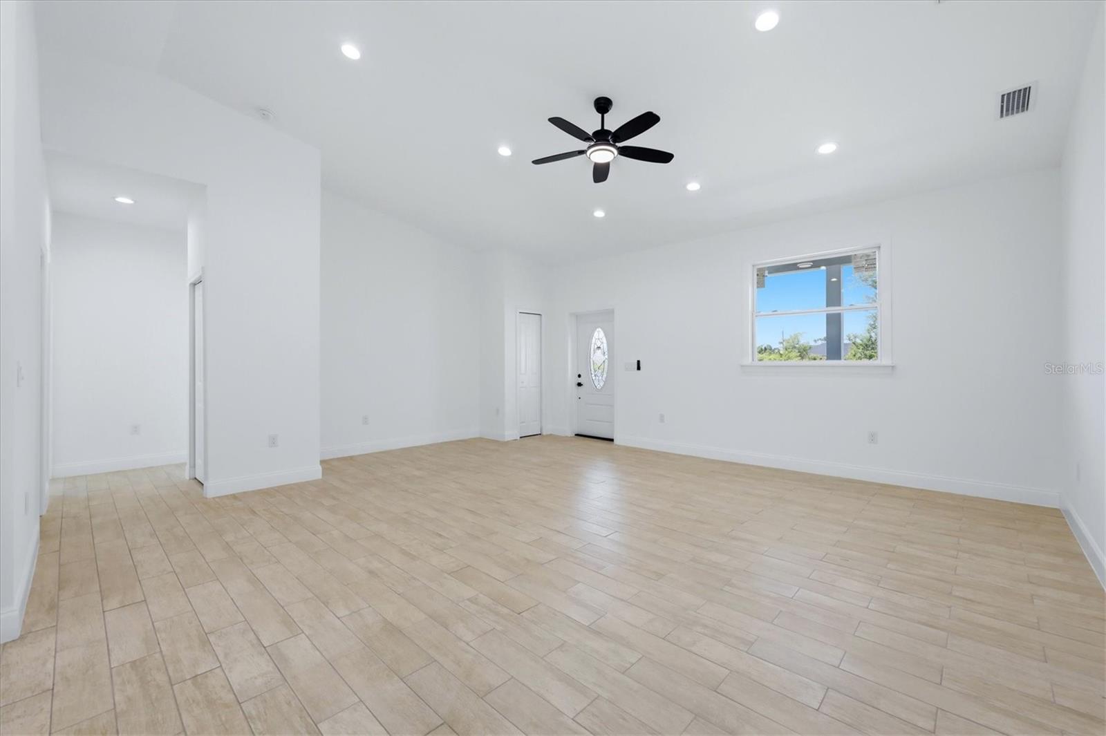 ROTONDA SANDS - Residential