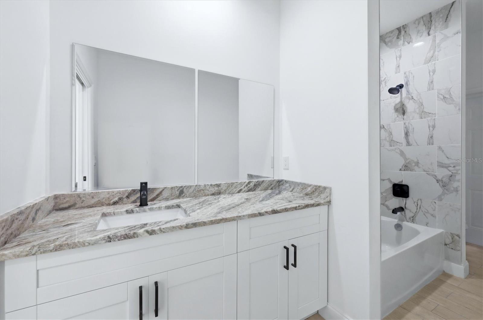 ROTONDA SANDS - Residential