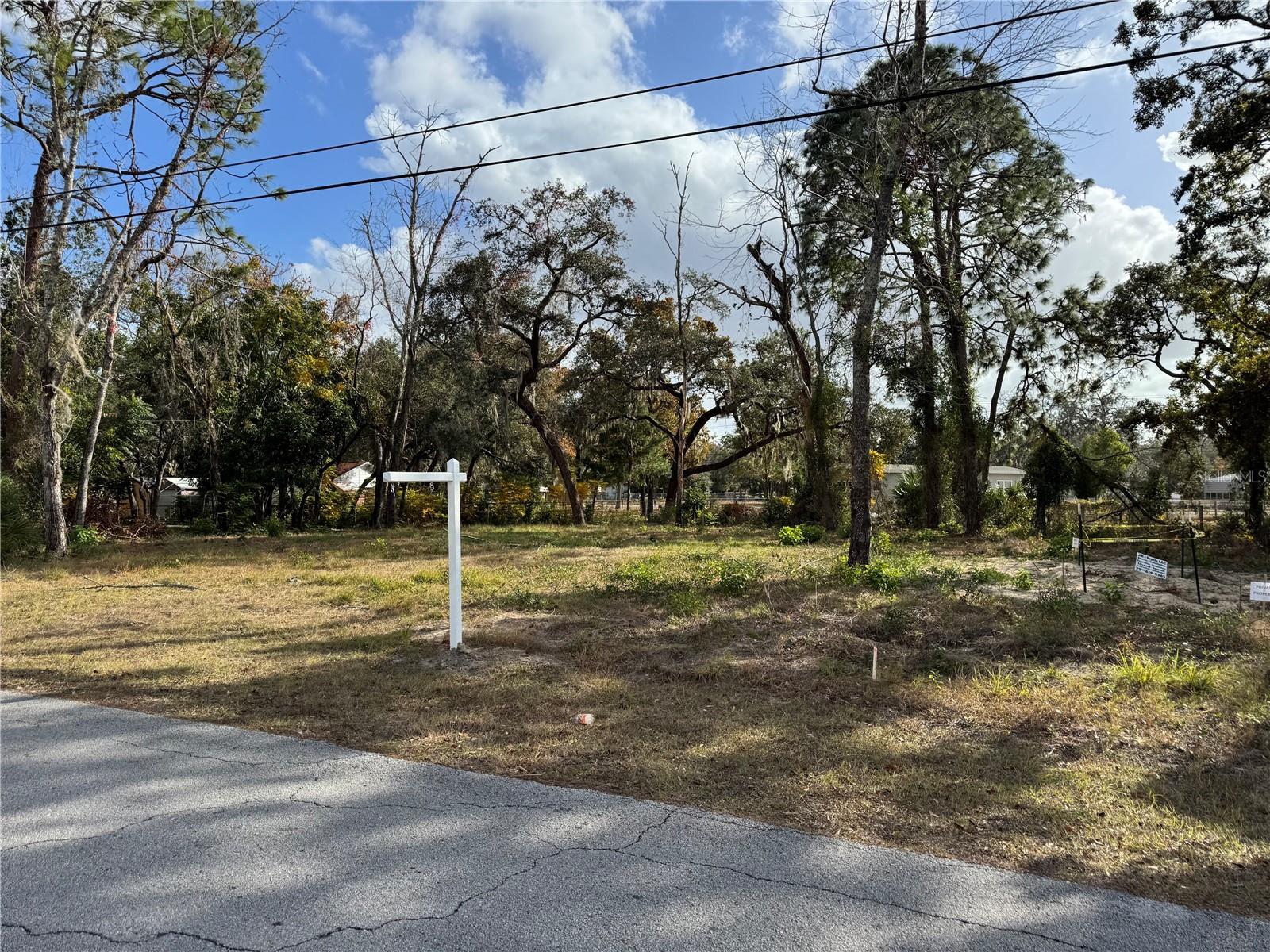 Price reduced, a fantastic opportunity! With a spacious lot size of 140x100 (0.28 acre), this is the perfect place to build your dream home. The property includes a never-used septic tank, electricity and cable available, adding even more value. Weather you're looking to build one or two homes, or even place a manufactured home, this lot offers incredible flexibility to bring your vision to life. Visit the property today and see the potencial for youreself, ideal for investor or anyone looking to build their perfect home.