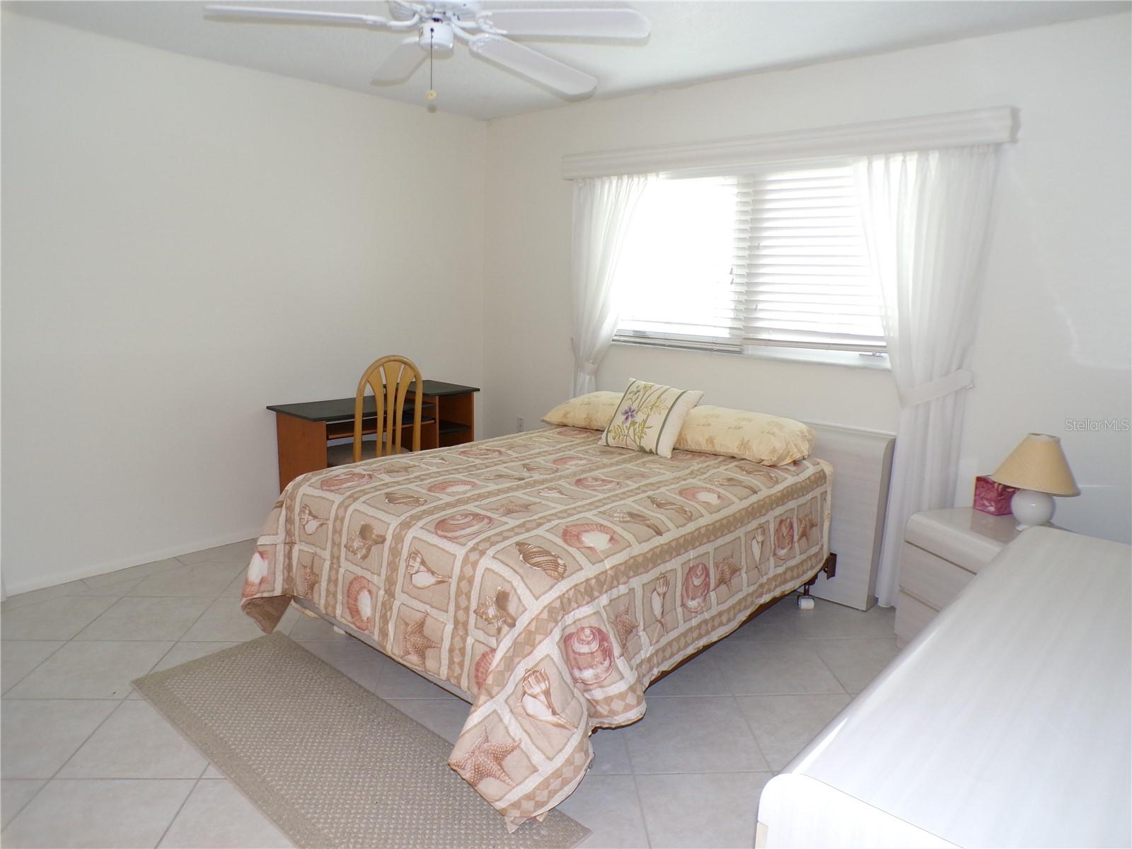 COUNTRY CLUB APTS - Residential Lease