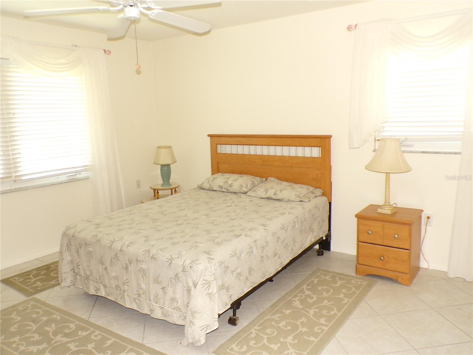 COUNTRY CLUB APTS - Residential Lease