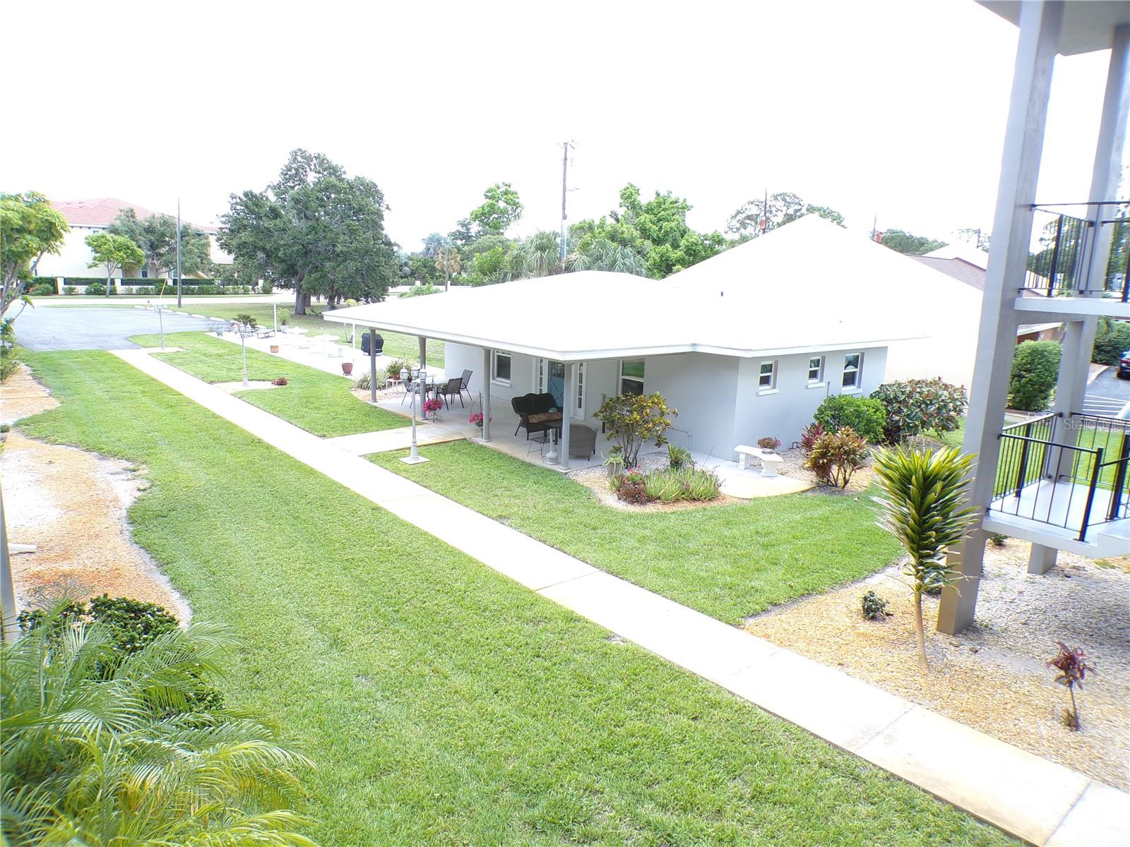 COUNTRY CLUB APTS - Residential Lease