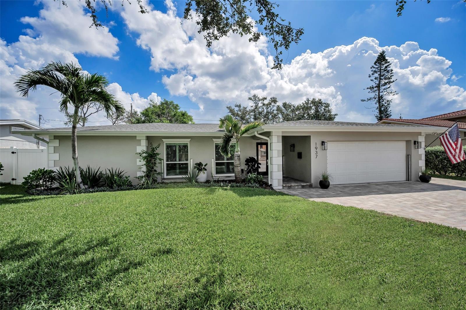 1937 DOLPHIN BOULEVARD S