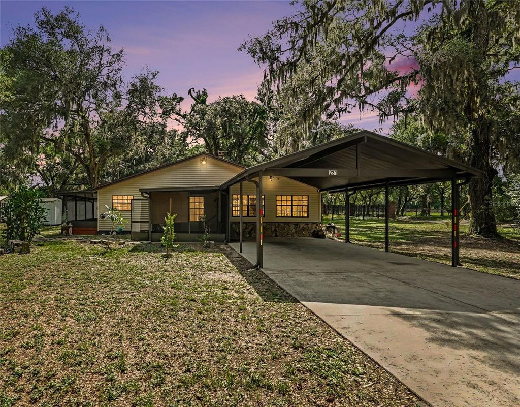 Photo of 231 Duke Simms Road, Brandon, FL 33511 (MLS # TB8514240)