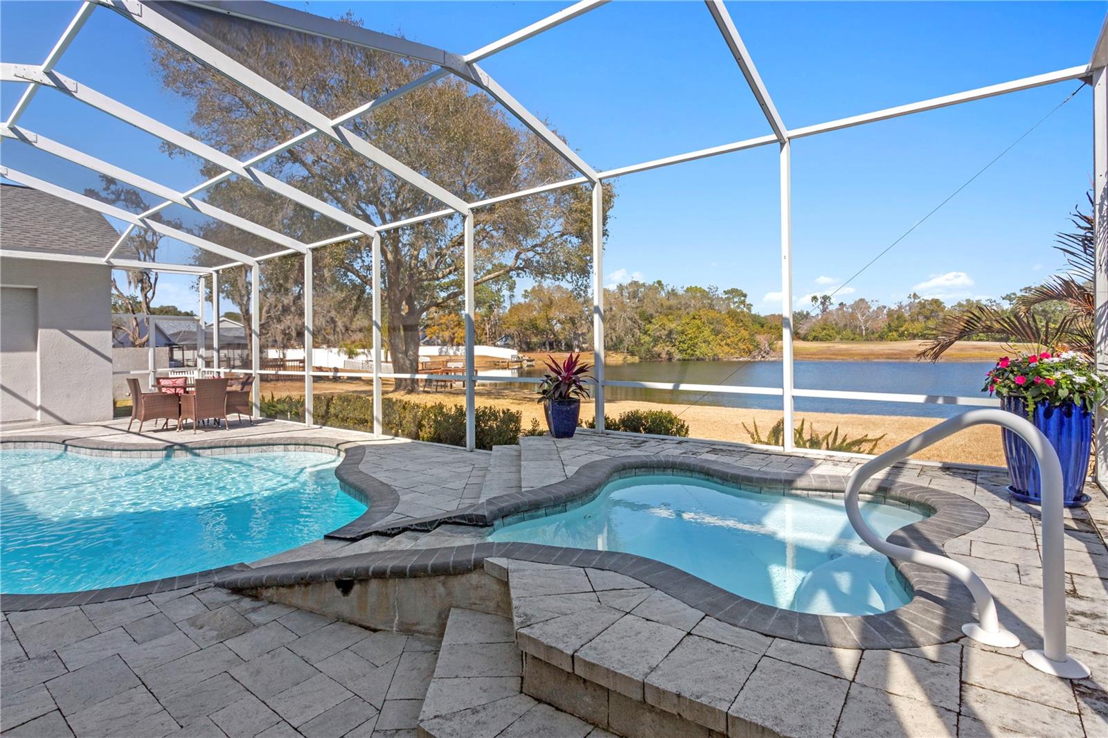 BLOOMINGDALE - Residential