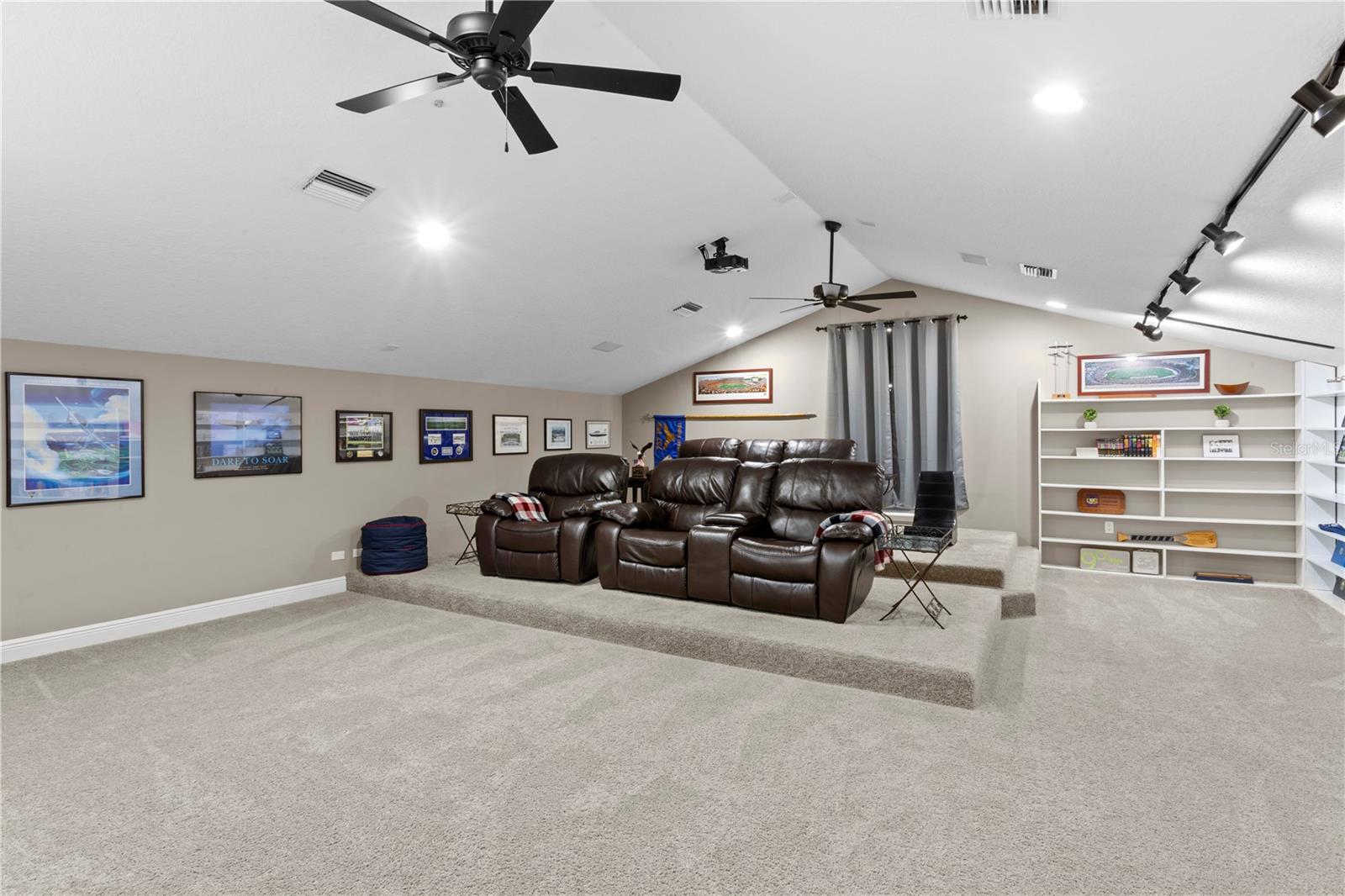 BLOOMINGDALE - Residential