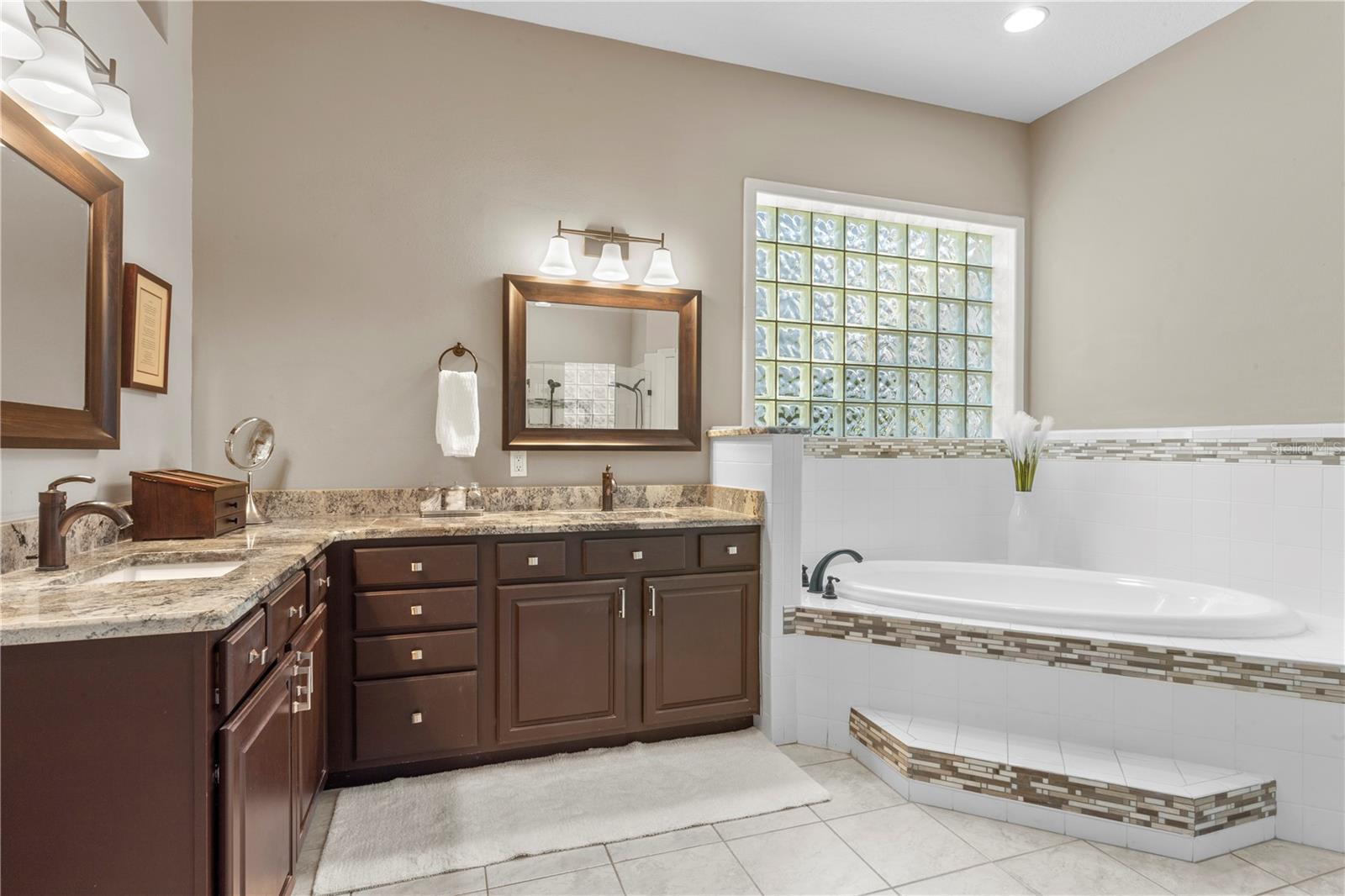 BLOOMINGDALE - Residential