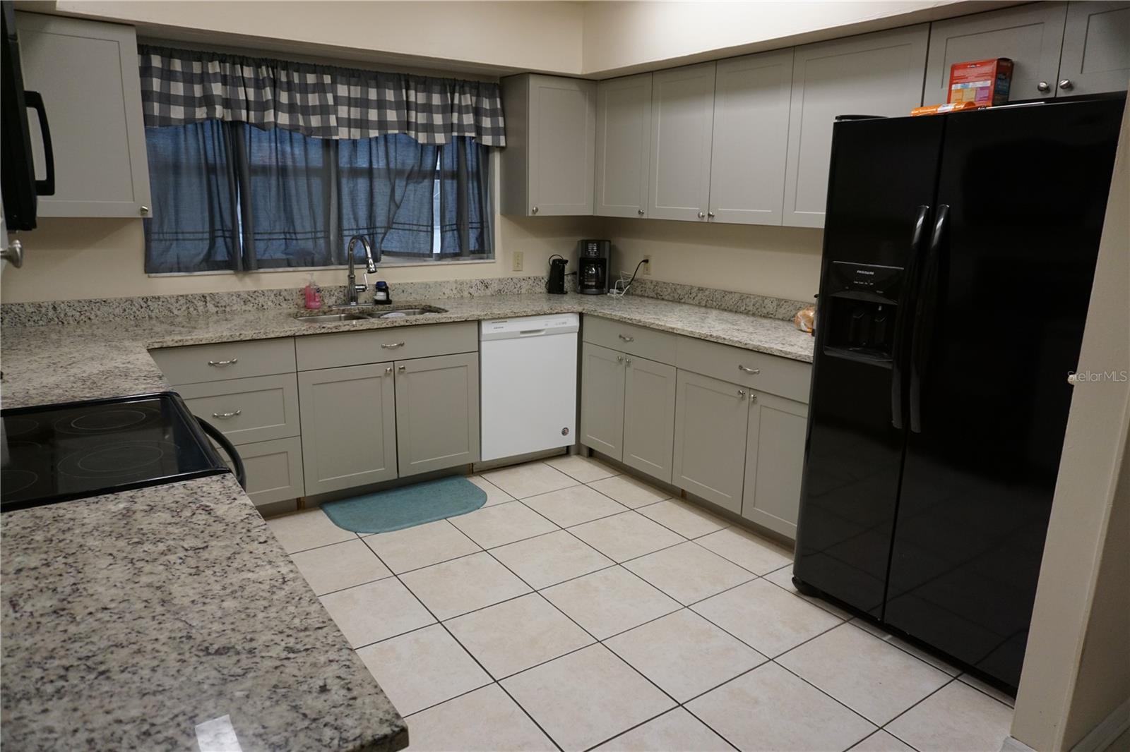 BRANDON SPANISH OAKS SUB - Residential Lease