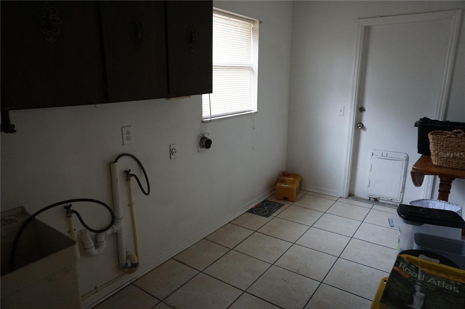 BRANDON SPANISH OAKS SUB - Residential Lease